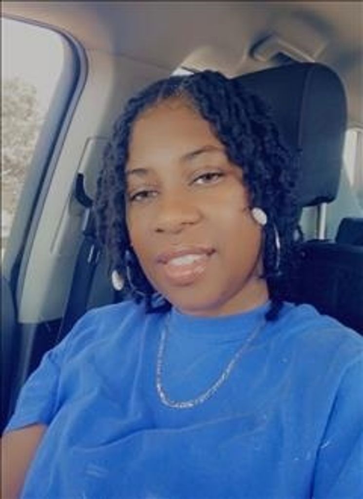 Deshasa "Sandy" Santril Brumfield Profile Photo