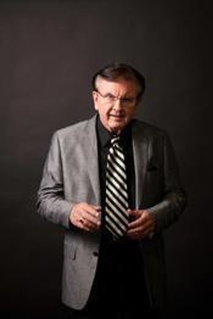 Lowell Lundstrom