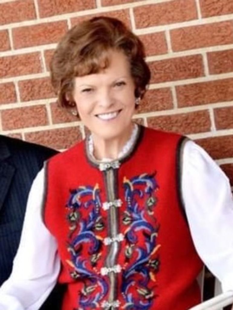 Lela Carolyn Ackland Profile Photo