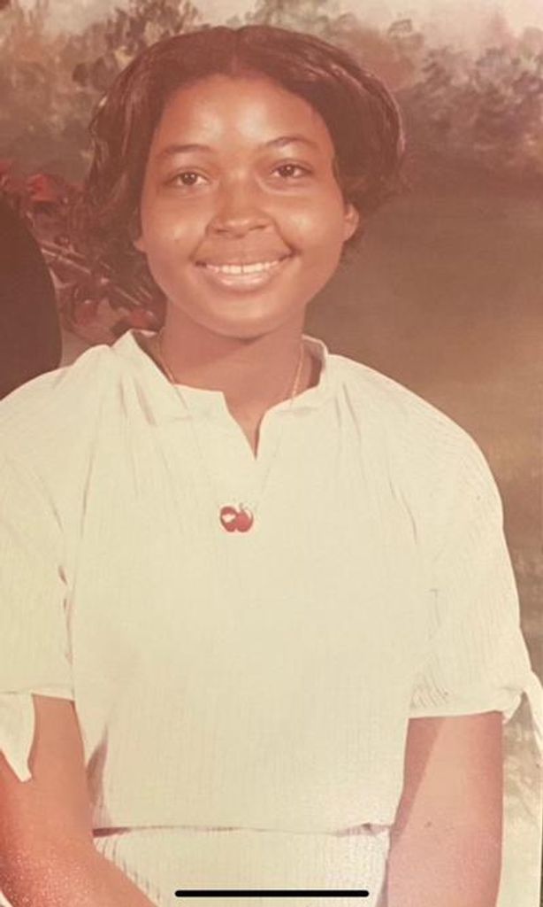 Angela Lewis Profile Photo