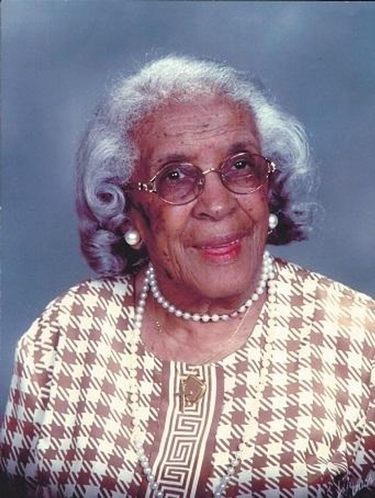 Worthy Matron Athalee Hughes Rodgers