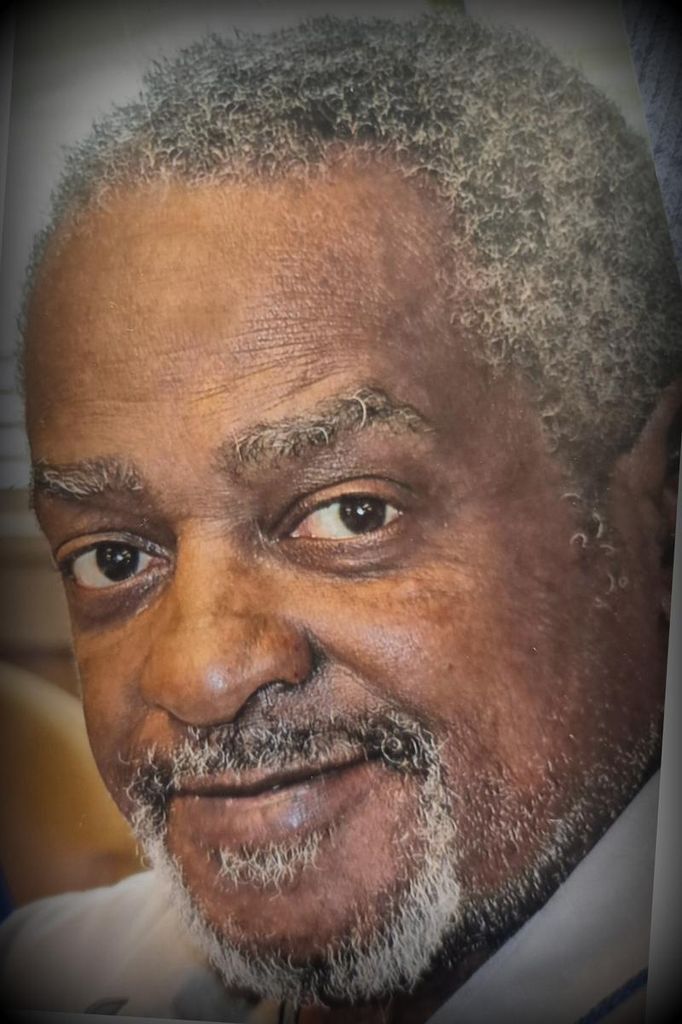 Larry Davis Profile Photo