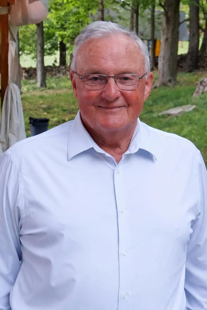 Jay Barry Hayes Profile Photo