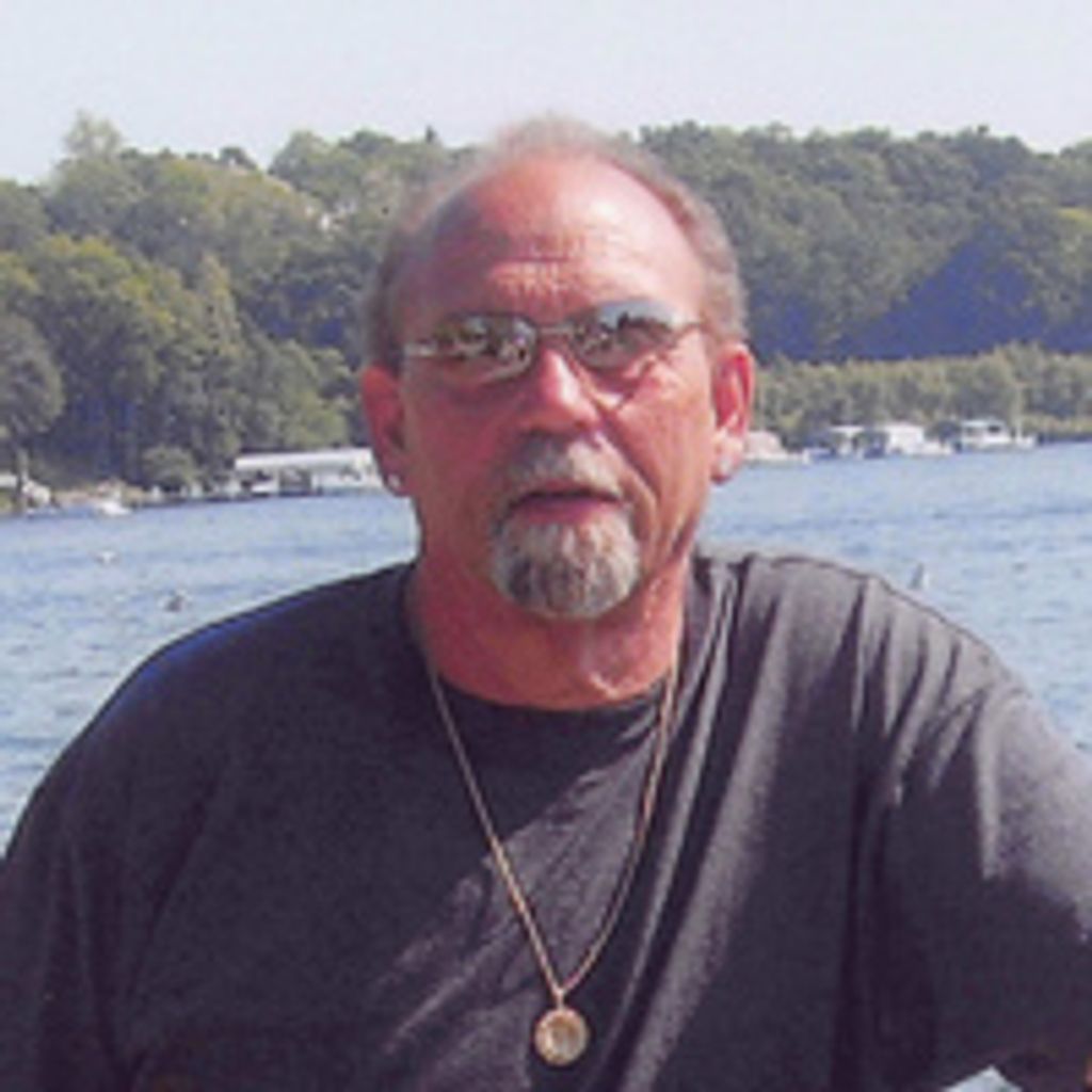 Walter J Hoevker Sr.