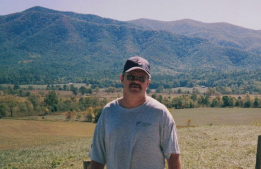 Bobby Ray Hitt Profile Photo