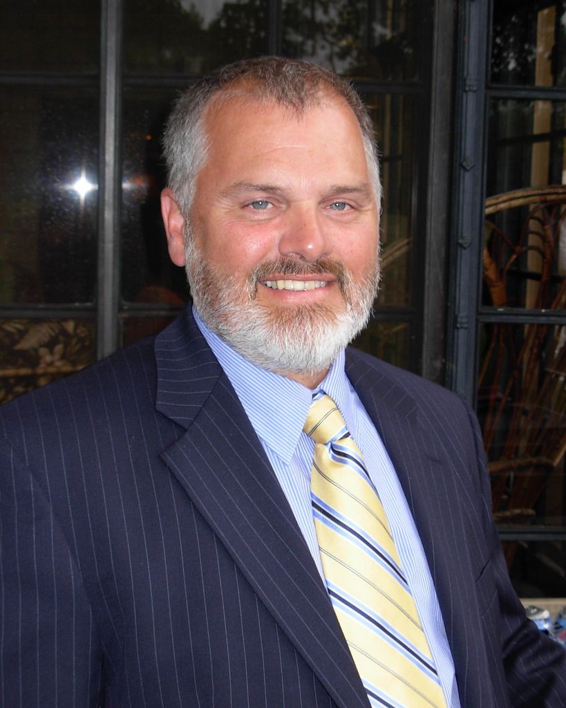 Robert Alan Mahan Profile Photo