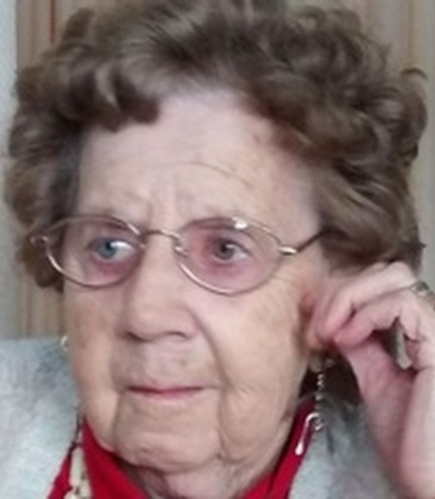 Evelyn Perelli Profile Photo