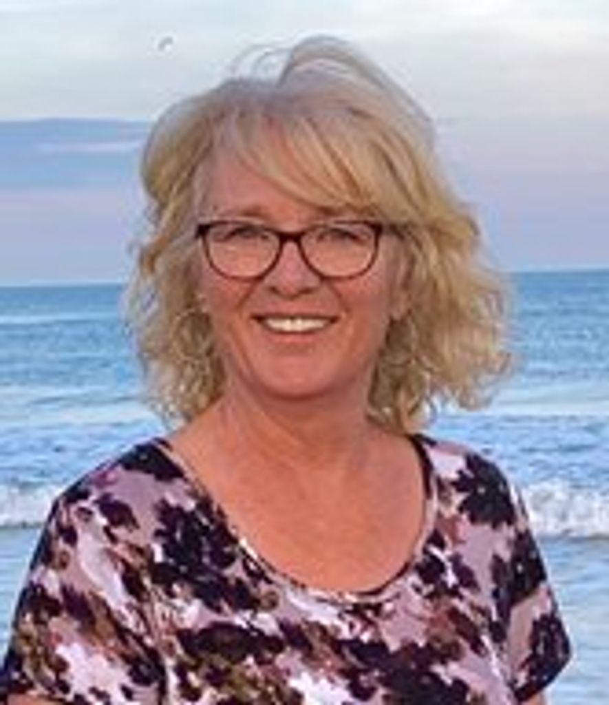 Linda Kay (Livingston)  Wessel