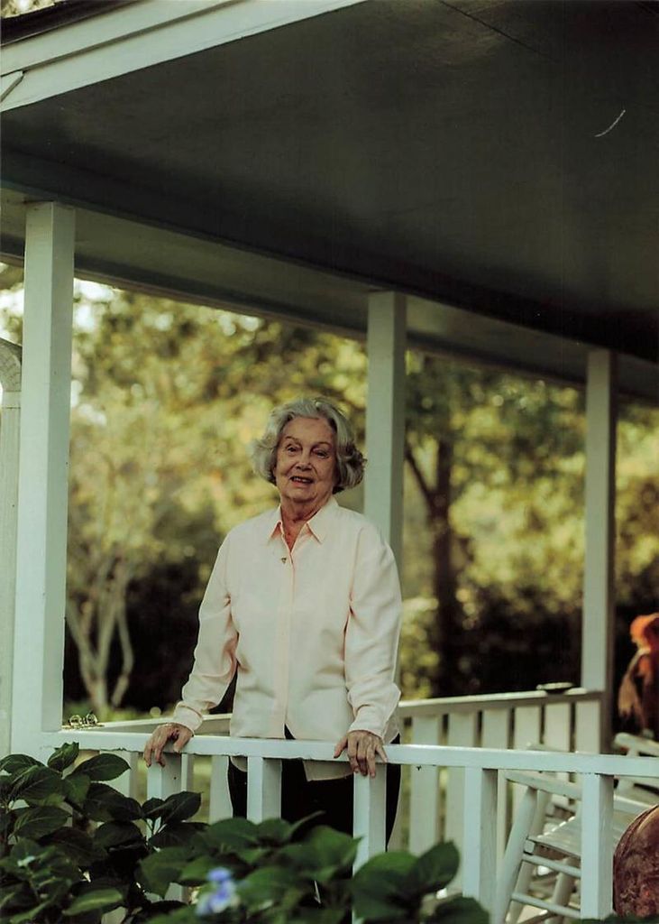 Linda Hartzog Stringer Profile Photo