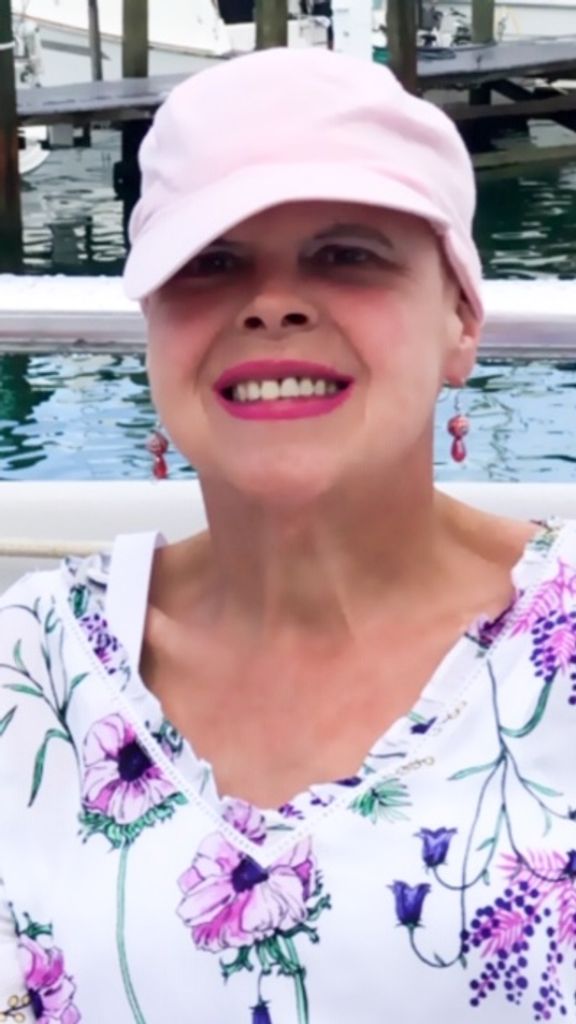 Wendi Carol Hall Mendez Profile Photo