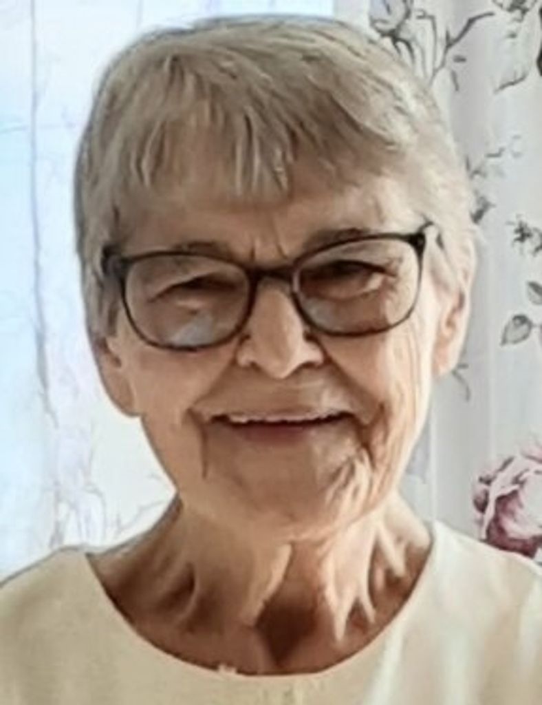 Linda Lee Bayer Profile Photo