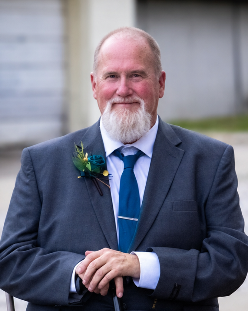 Robert (Bob) Eugene Hennessy