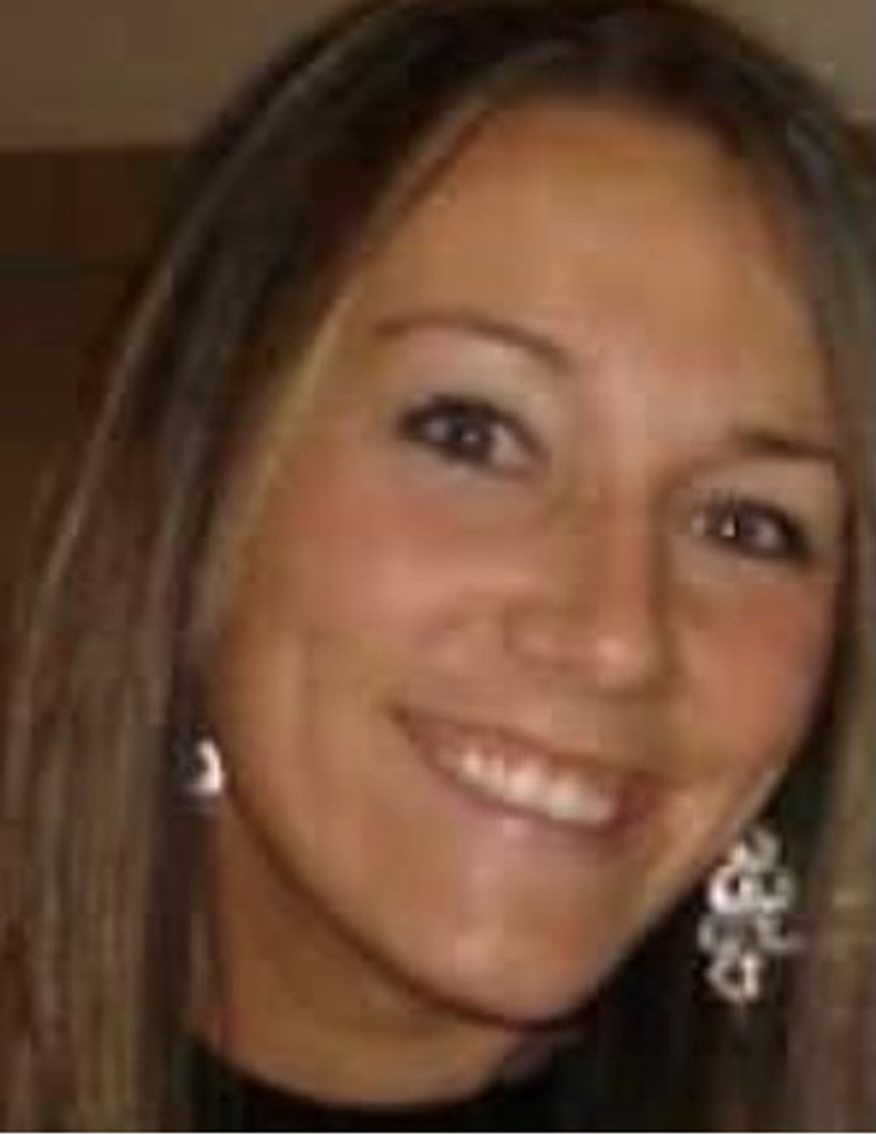 Courtney (Guy) White