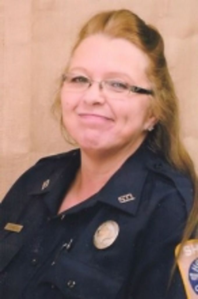Tammy D Steinbecker