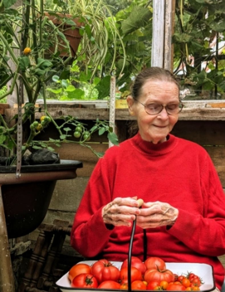 Dolena "Dolly" Richardson