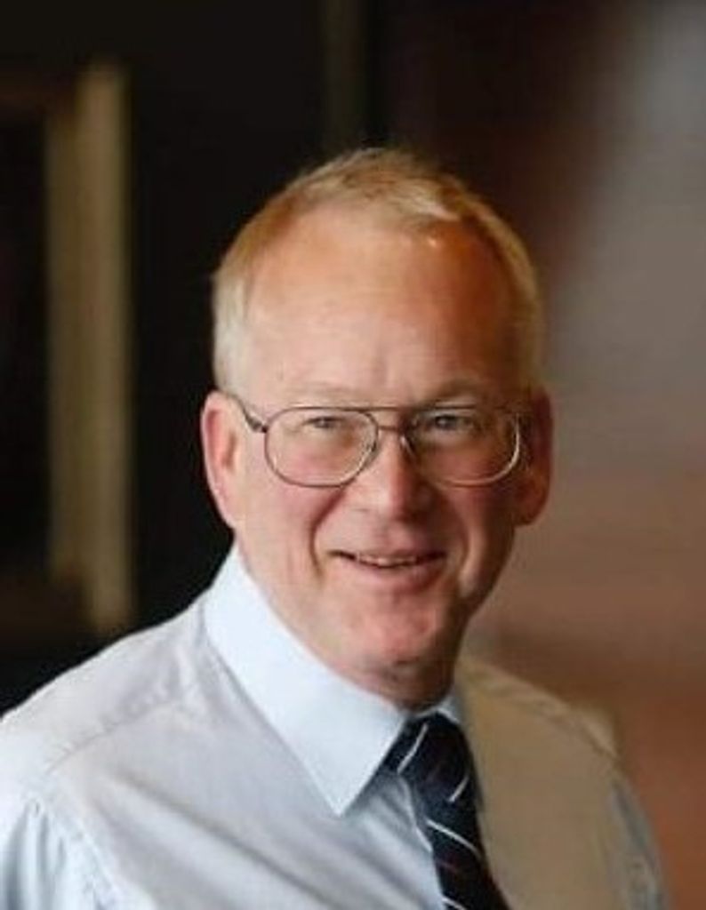 Robert "Bob" Buettner
