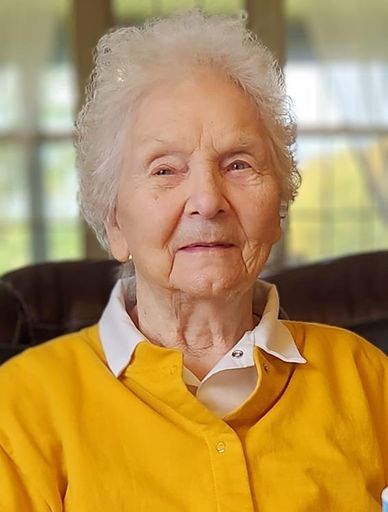 Margaret Gross photo gallery thumbnail 1 of 1