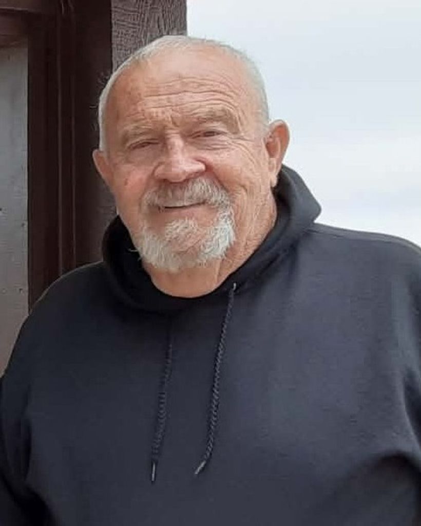 Thomas Grat Maloyed Profile Photo