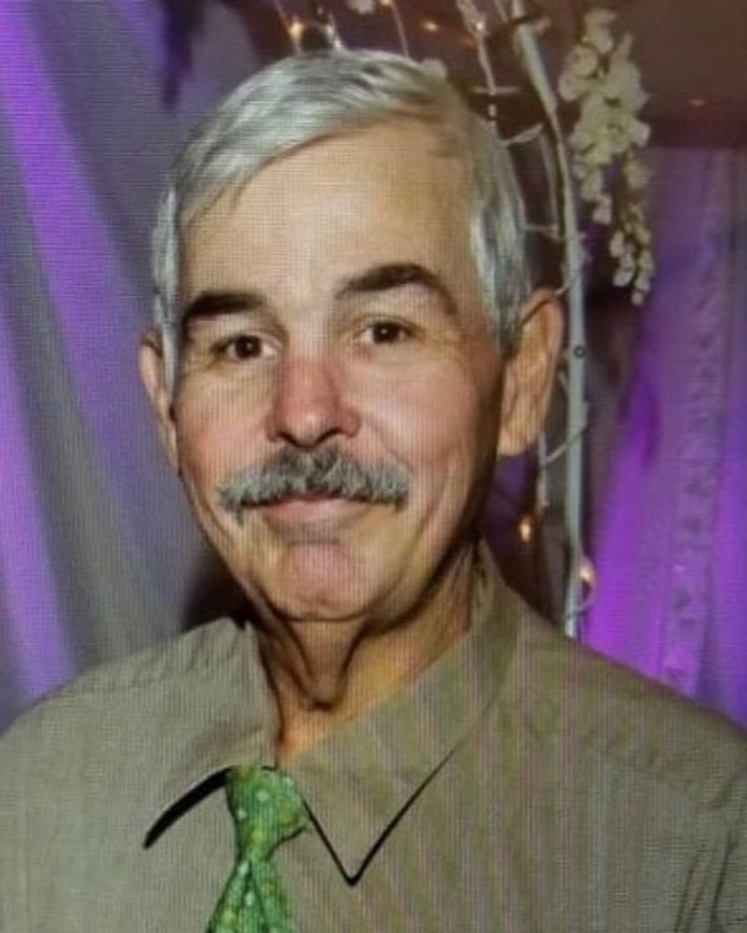 Robert Dean Stephenson Profile Photo