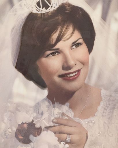 Gloria Gorom's obituary image