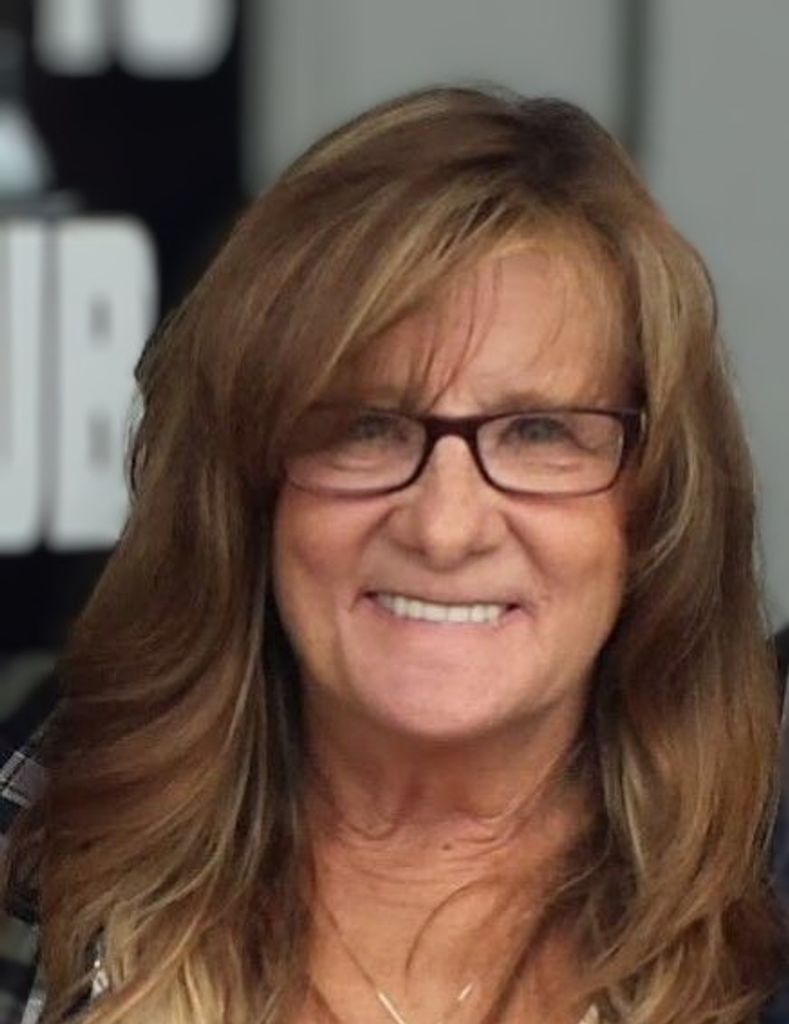 Marcia Lee  Smith Profile Photo