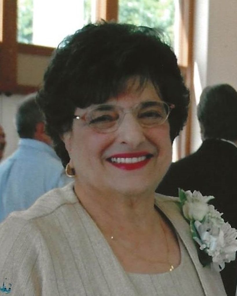 Rosalie Varanese Profile Photo