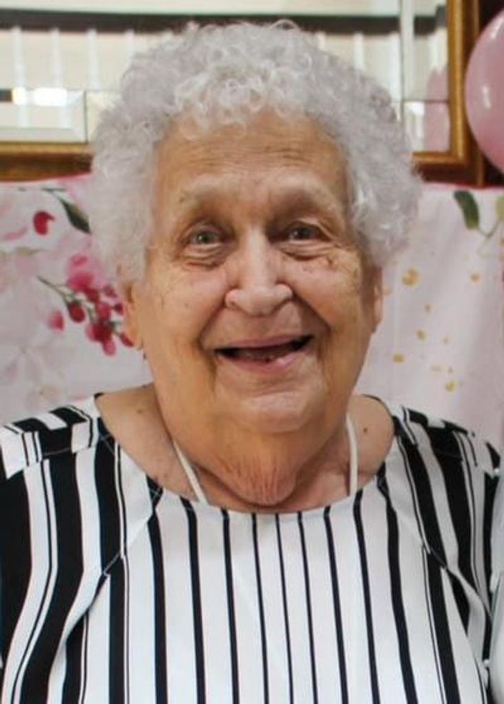 Evelyn R Schultz Profile Photo