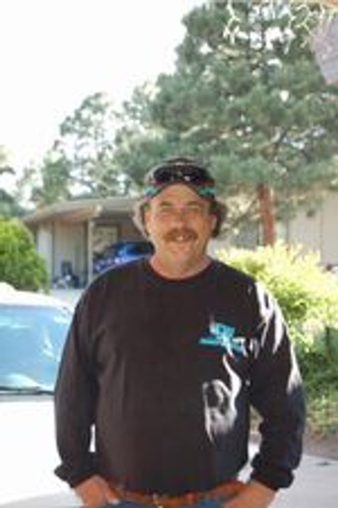 Robert "Bob" Hammond