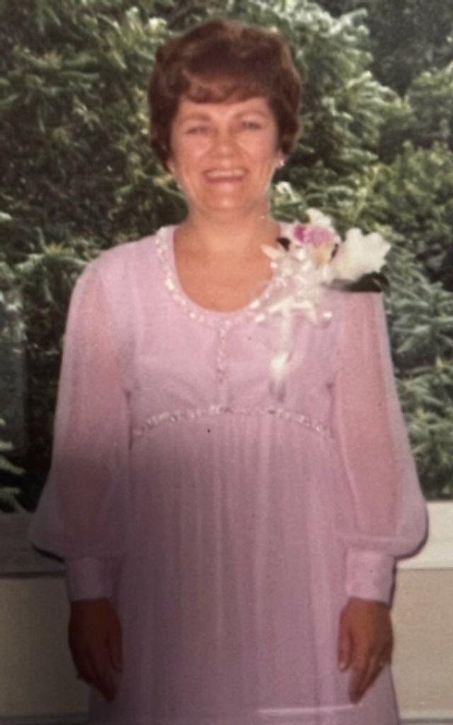 Clara Washburn Profile Photo