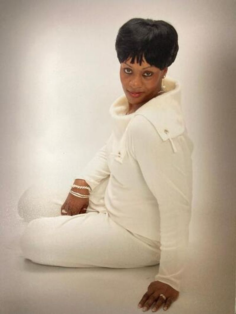 Bronza Alston Graves Profile Photo