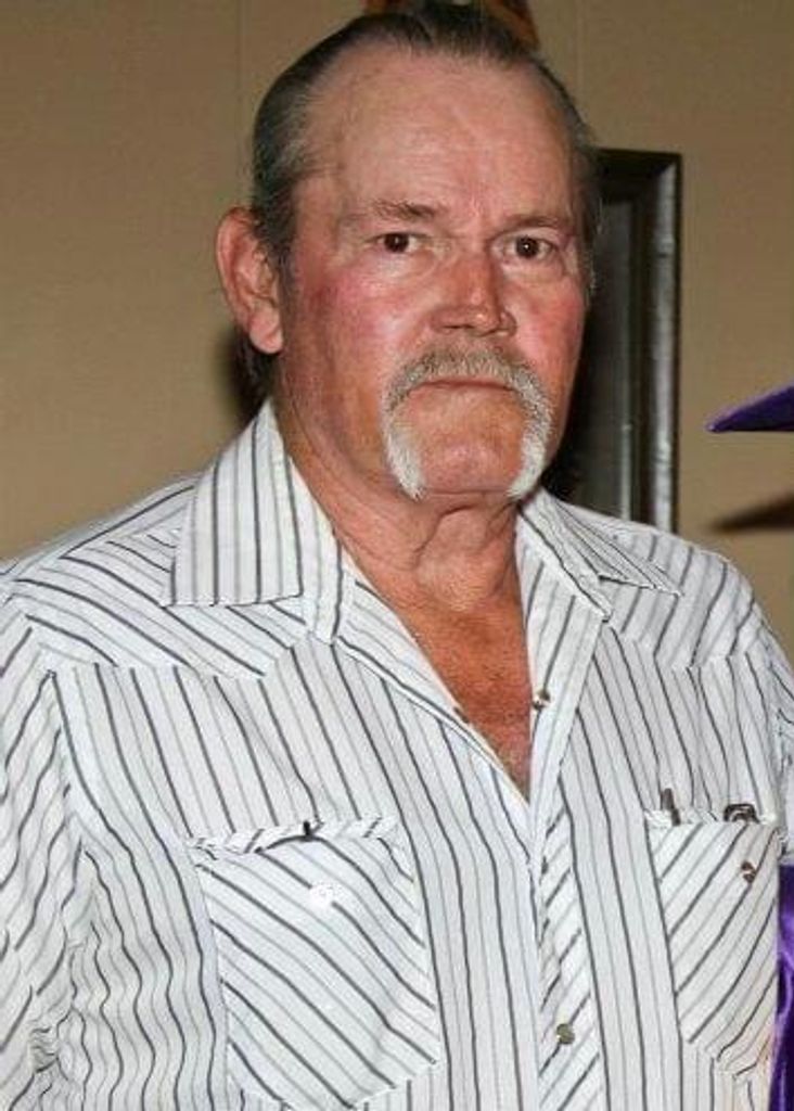 Roy "Buck" Tomlinson Profile Photo