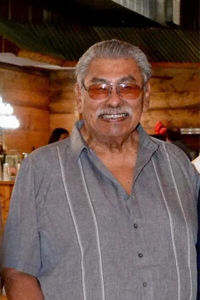 Cruz Lara Jr. Profile Photo