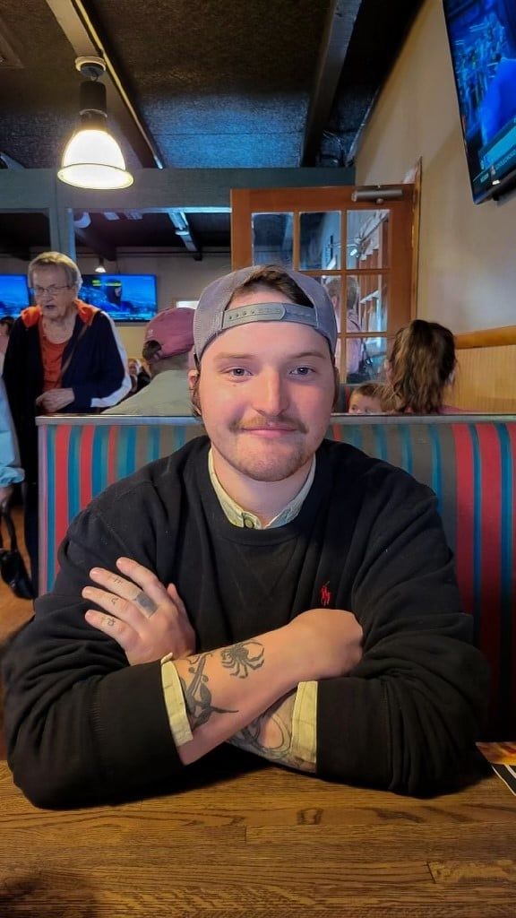 Ashton William Mckinnon