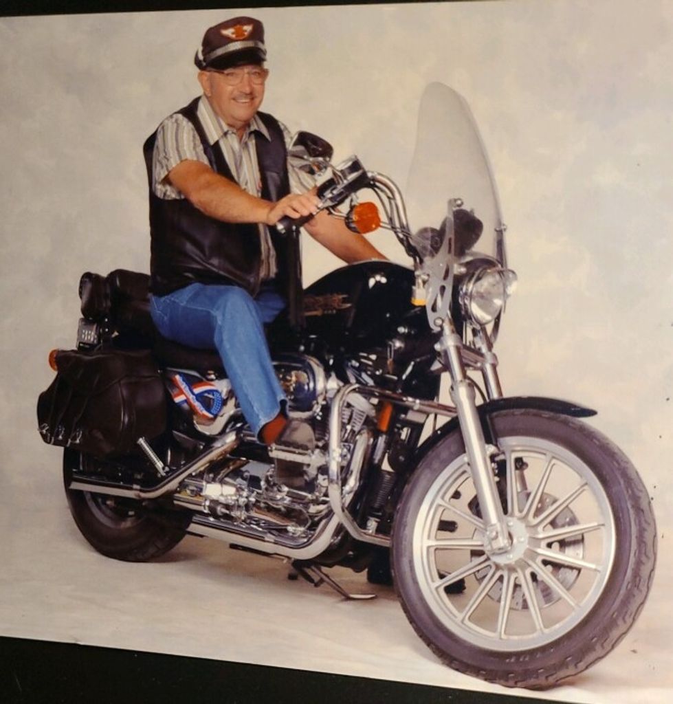 Tom Phillips Profile Photo