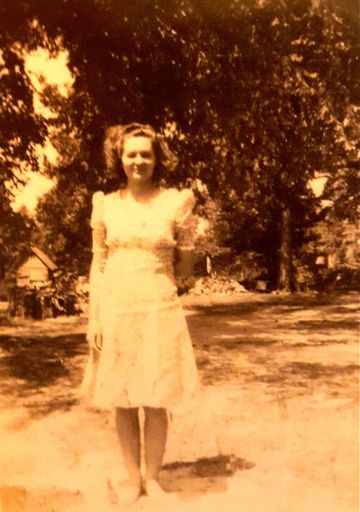 Lola Mae Randolph photo gallery thumbnail 2 of 94