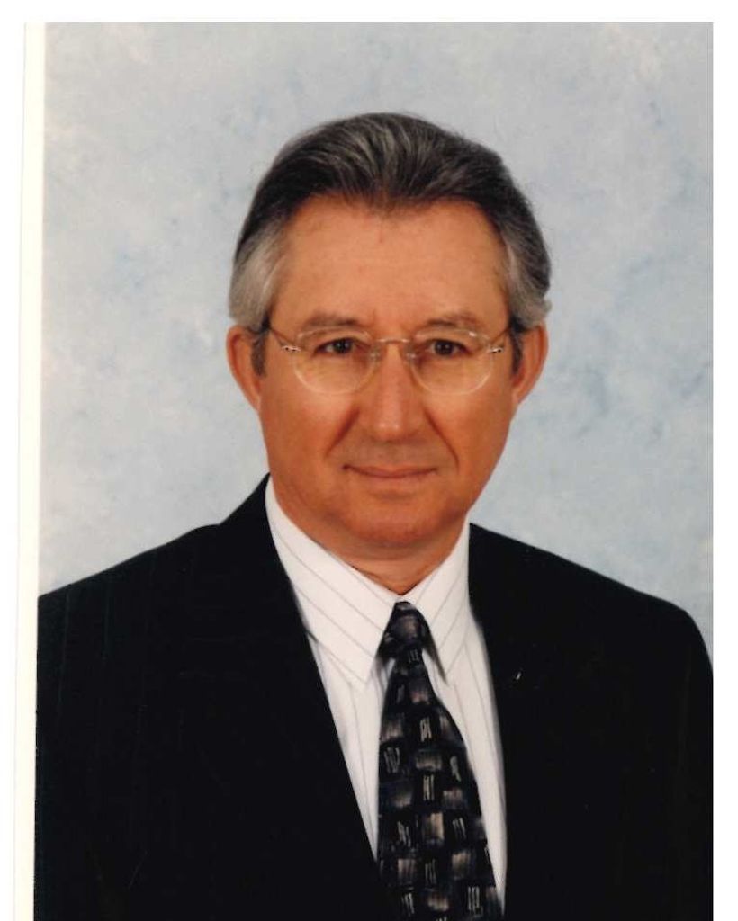 Anton Schweitzer Profile Photo