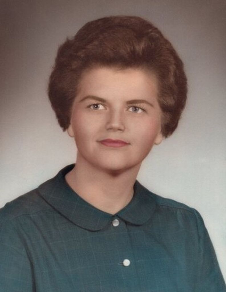 Linda (Mclellan)  Collier