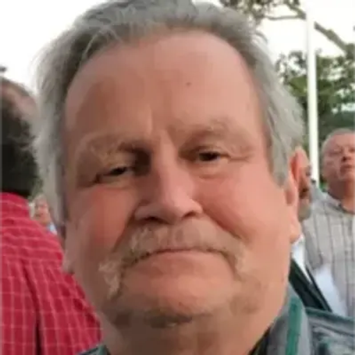 Robert Phillip Ward Profile Photo