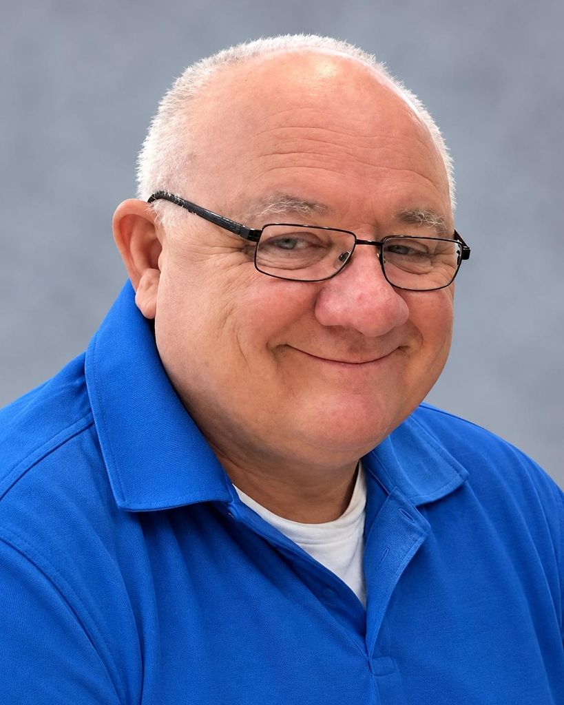 Michael Ray Richards