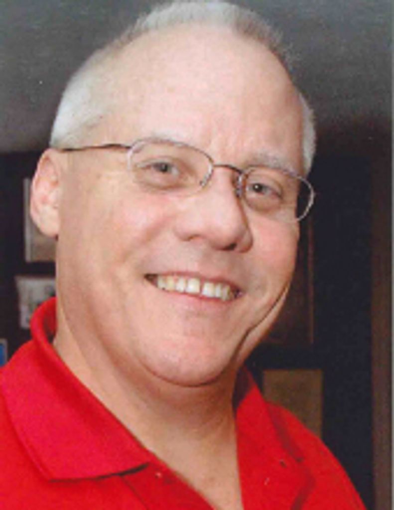 Robert William "Rob"  Mckee
