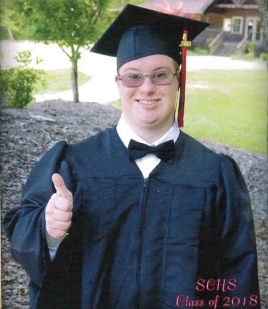 Garrett Daniel Looney Profile Photo