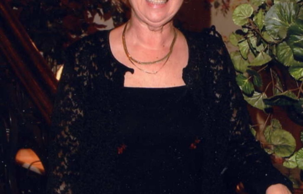 Shirley  Tebbe