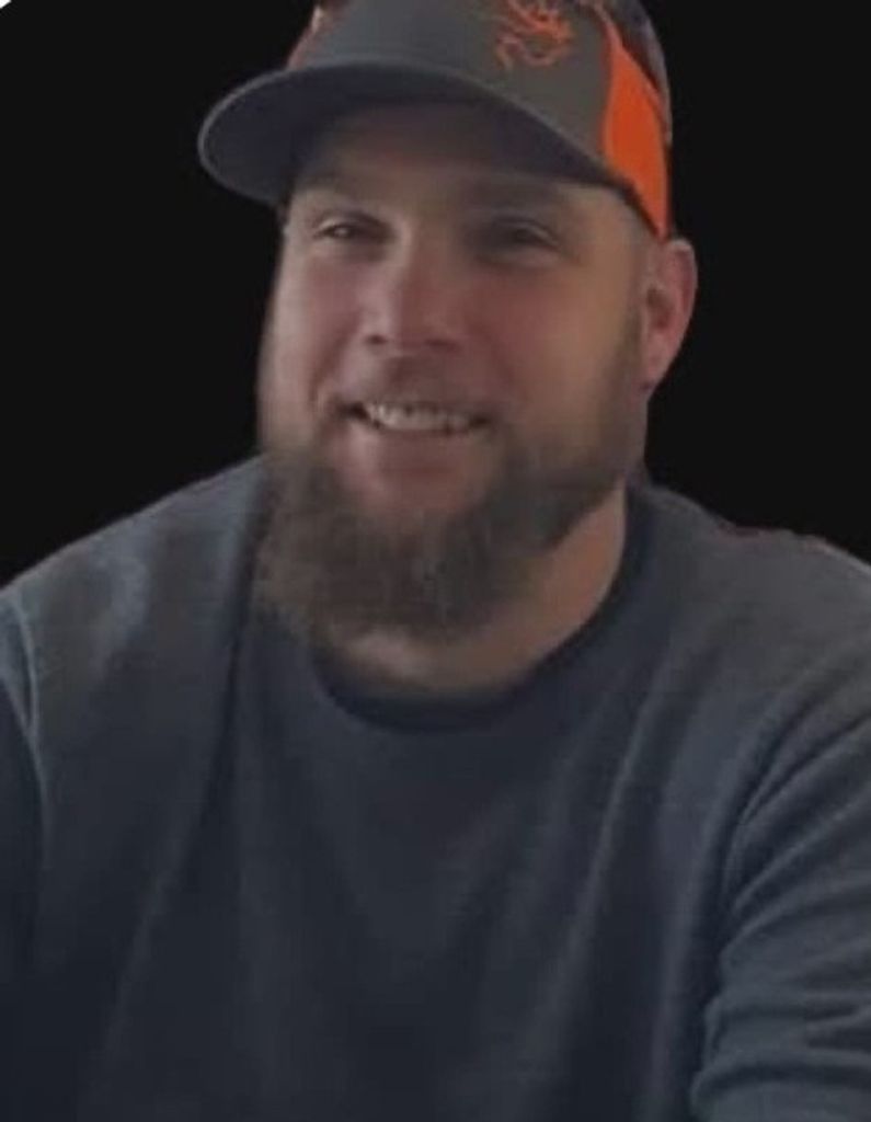 Ryan Sean Corbett Profile Photo