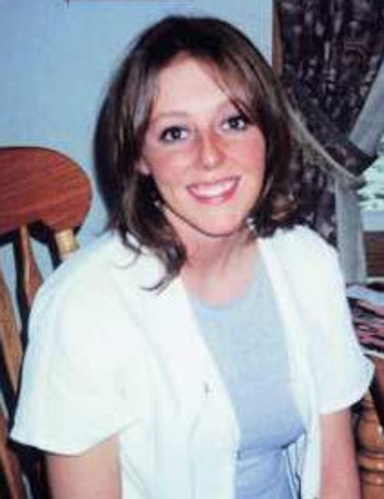 Kimberly Lynn (Walsworth)  Walker