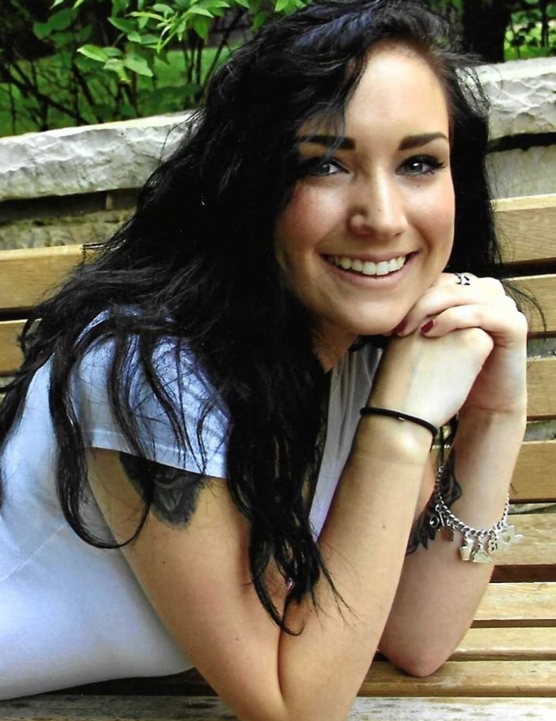 Chrissy Rennae Kesterson Profile Photo