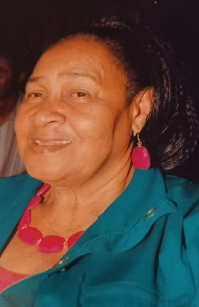 Mrs. Linda Carmen Rochester-Drummond Profile Photo