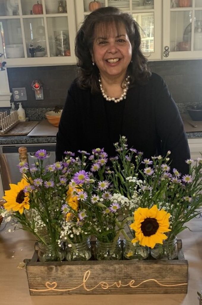 Eva Maria Kiriazoglou Profile Photo