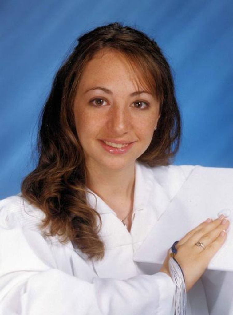 Danielle F. Hons Profile Photo