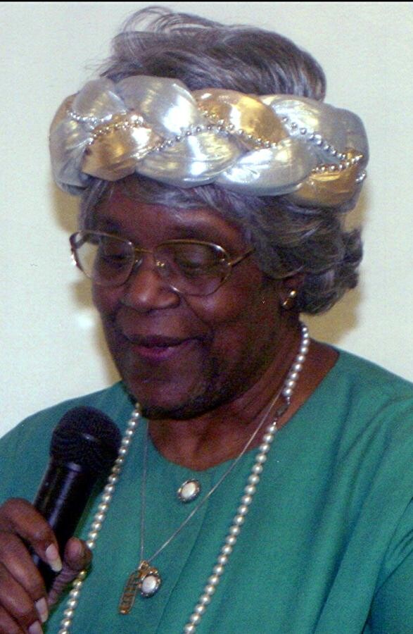 Beverly Ann Munn photo gallery thumbnail 9 of 19