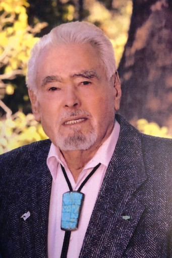 Robert Martinez Profile Photo
